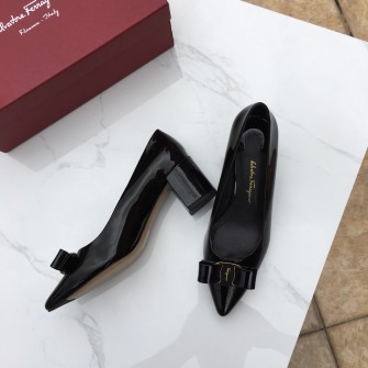 FERRAGAMO 페레가모 바라 보우 펌프스 01B221 718541