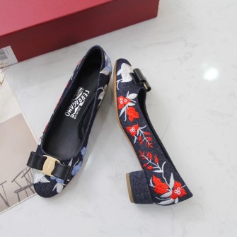 FERRAGAMO 페레가모 바라 보우 펌프스 01N916 715423