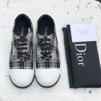 DIOR 디올 D-SMASH 푸시아와 블랙 스니커즈