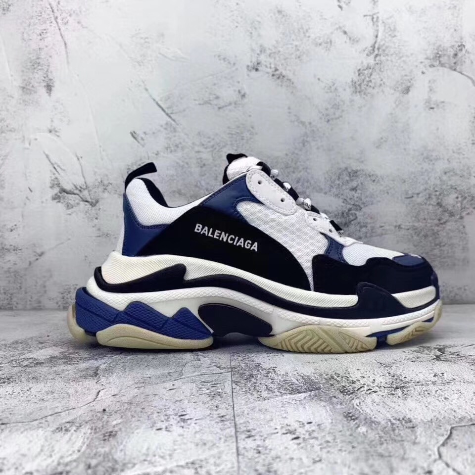 BALENCIAGA 발렌시아가 트리플 S 트레이너 스니커즈 533882W09O11000