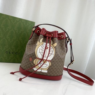 GUCCI 구찌 KAI x Gucci  버킷백