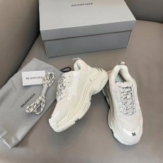 BALENCIAGA 발렌시아가 트리플 S 트레이너 스니커즈