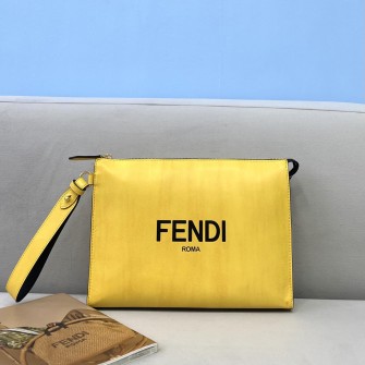 FENDI 펜디 클러치