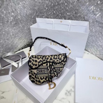 DIOR 디올