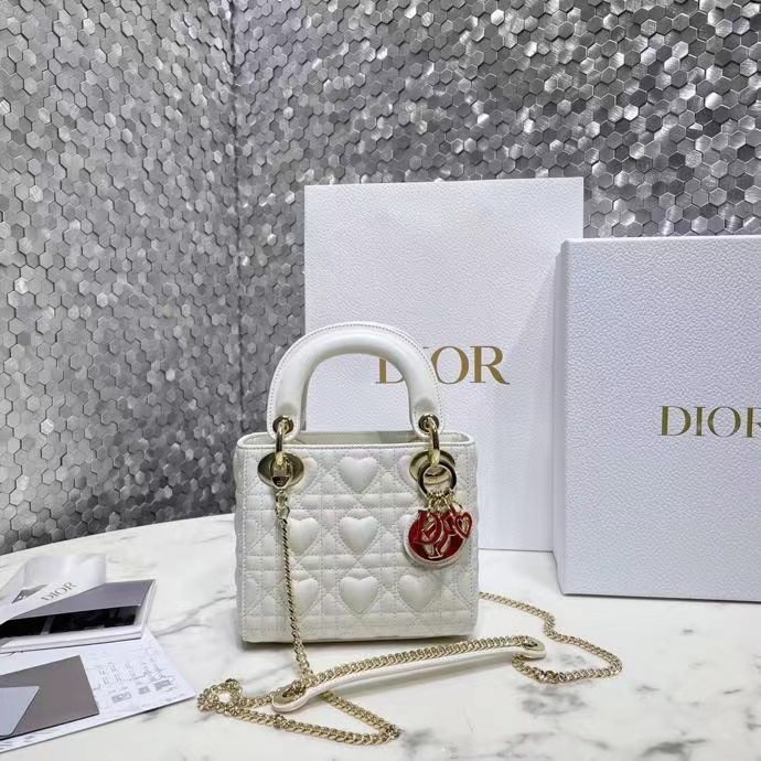 DIOR 디올