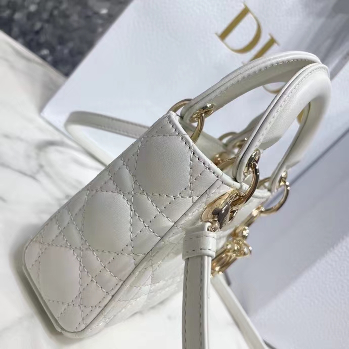 DIOR 디올