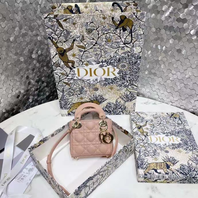 DIOR 디올