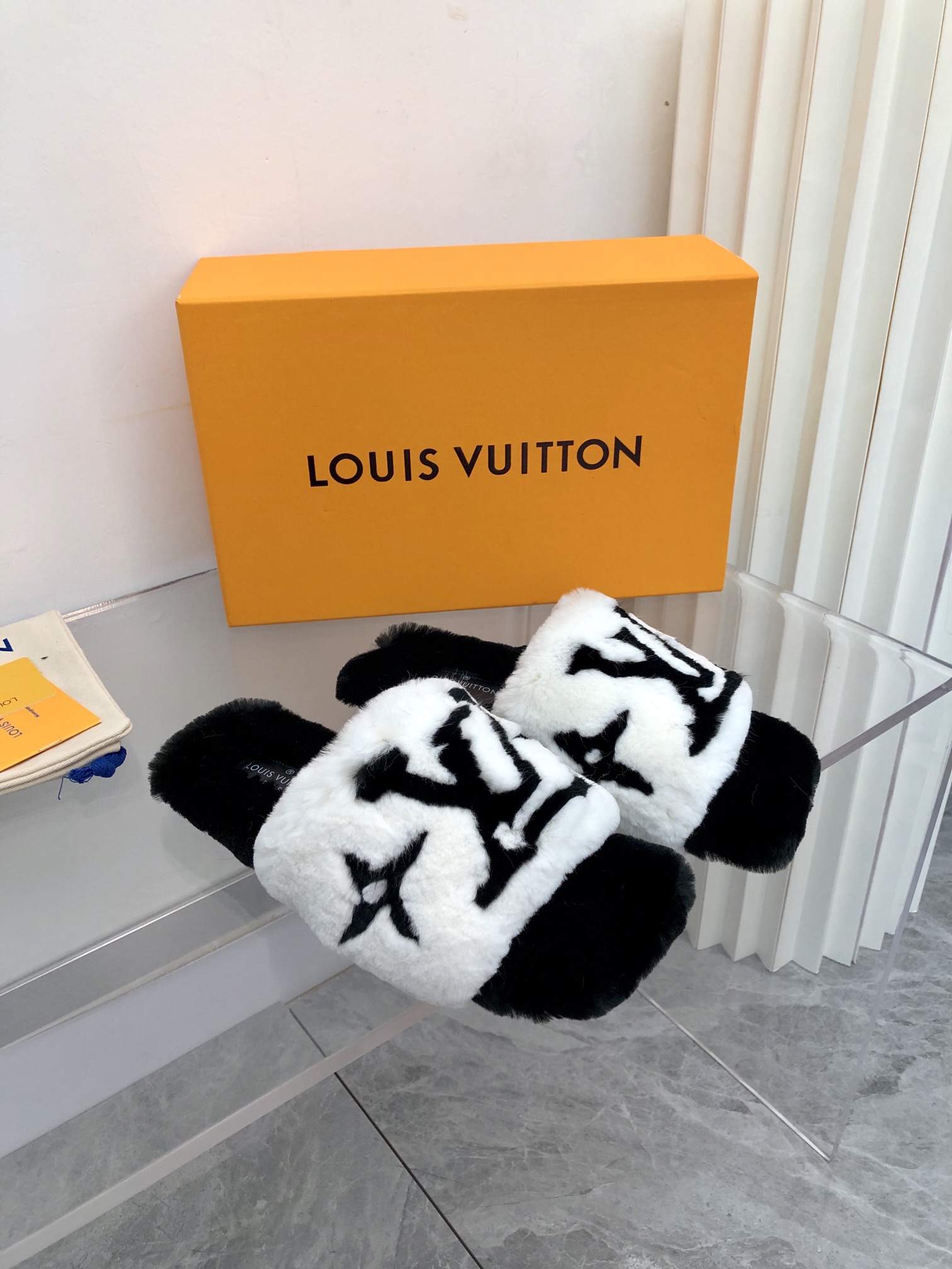 루이비통 [LOUIS VUITTON]