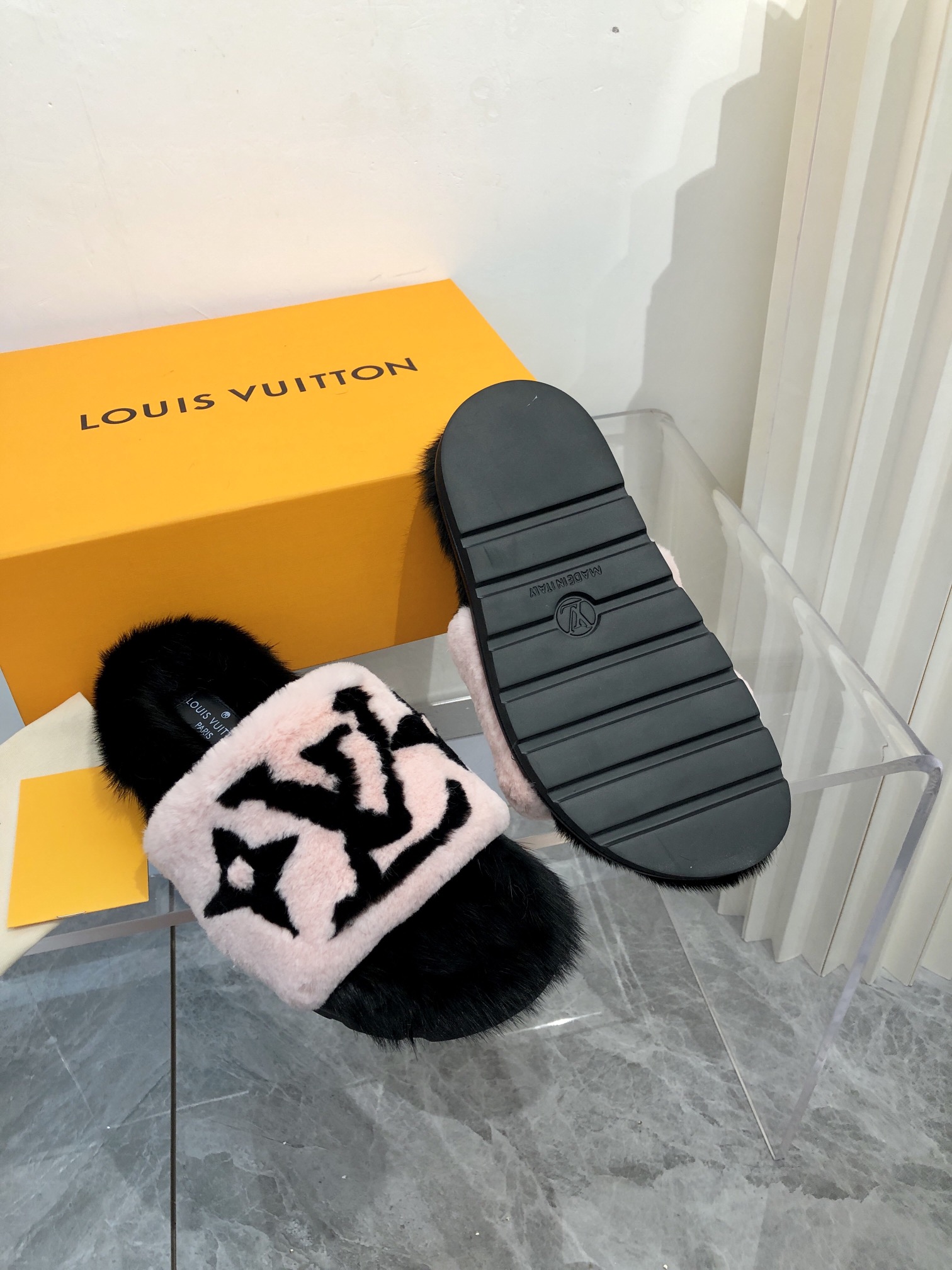 루이비통 [LOUIS VUITTON]