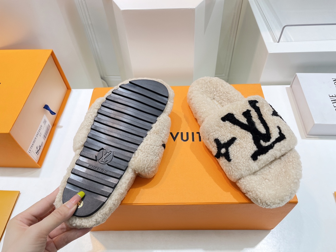 루이비통 [LOUIS VUITTON]