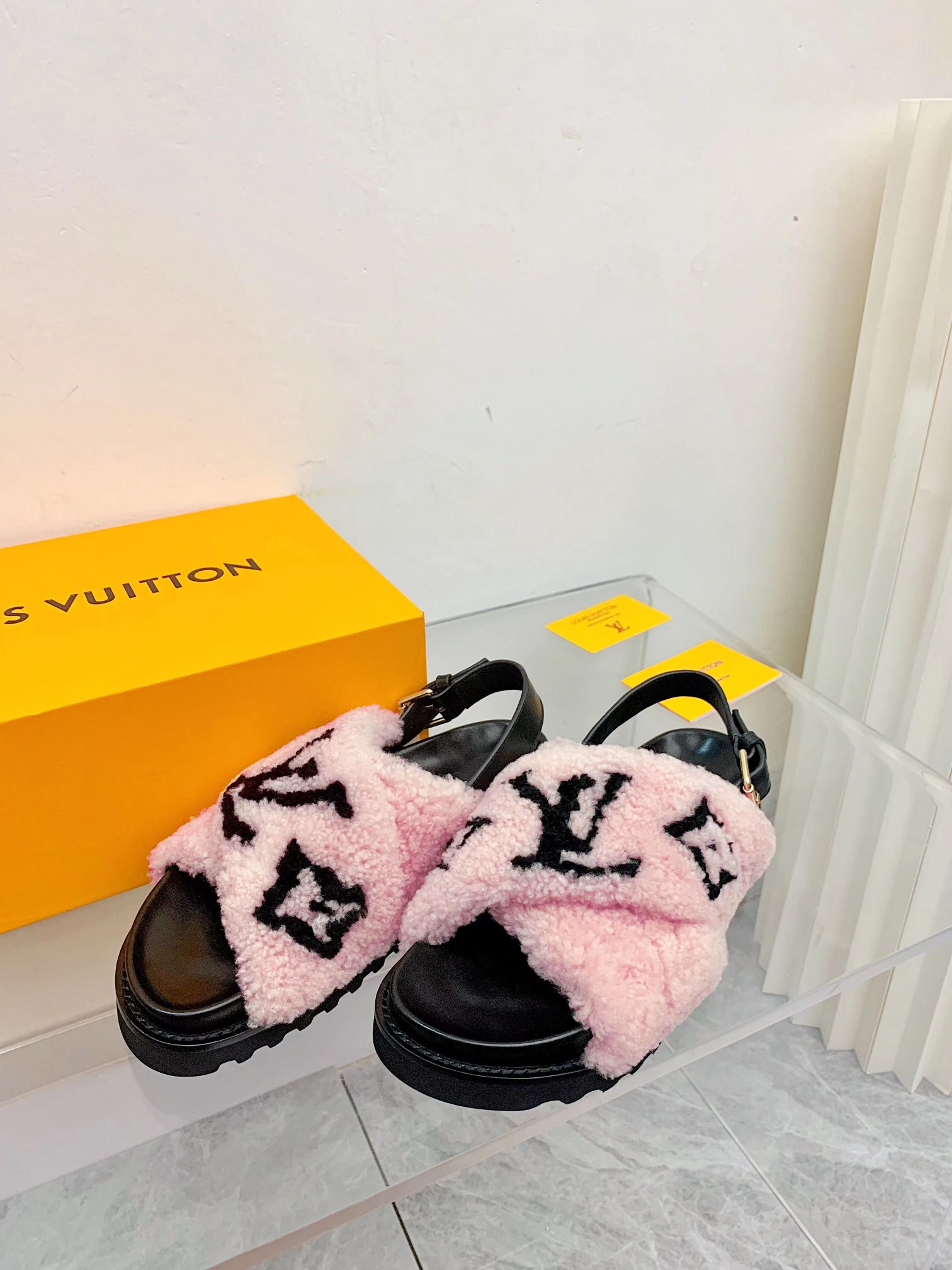 루이비통 [LOUIS VUITTON]