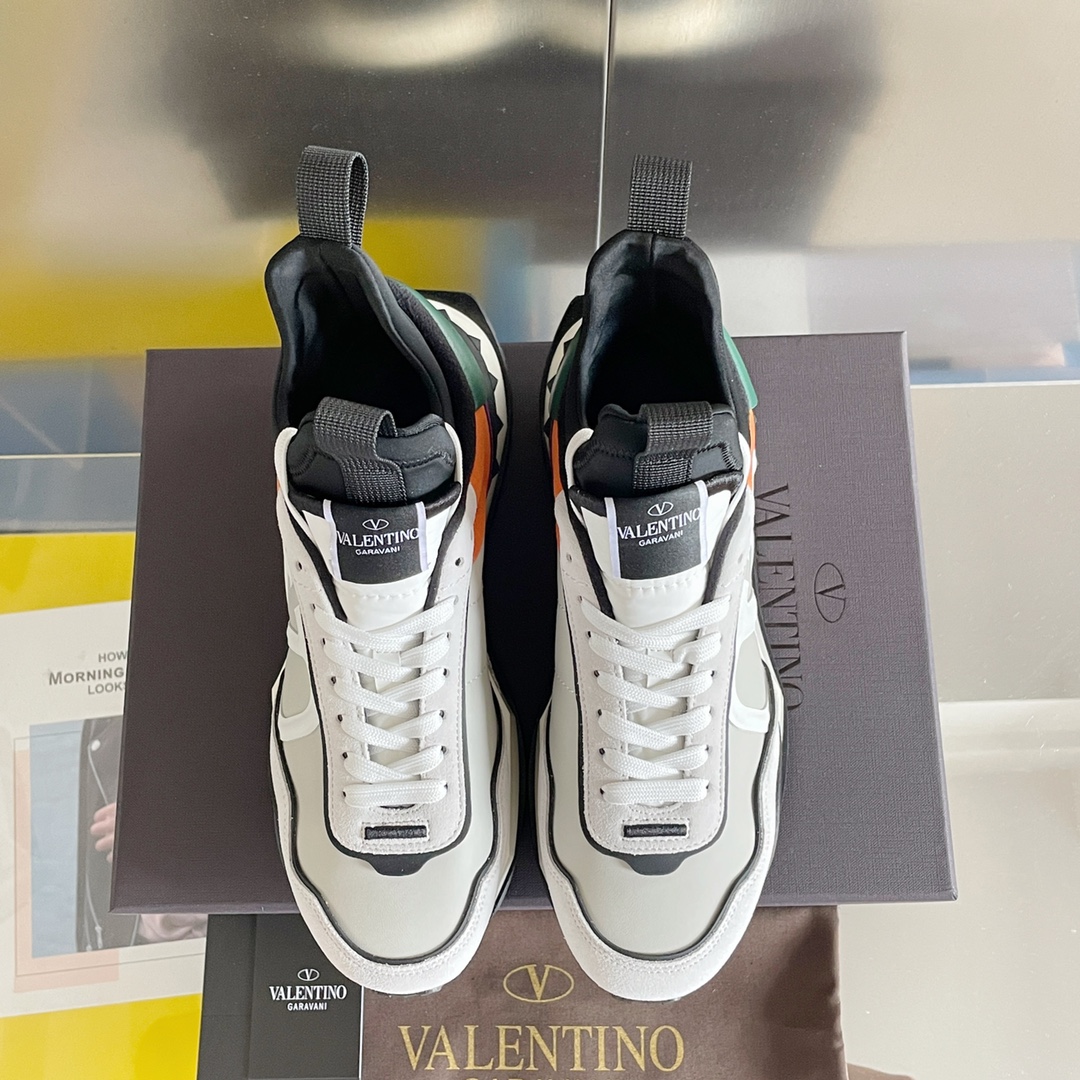 발렌티노 [VALENTINO]