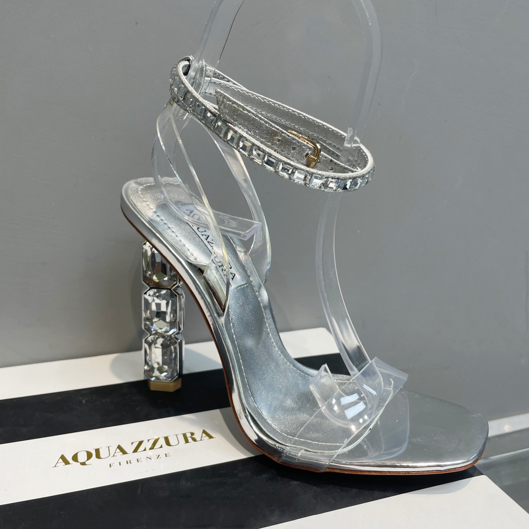 AQUAZZURA