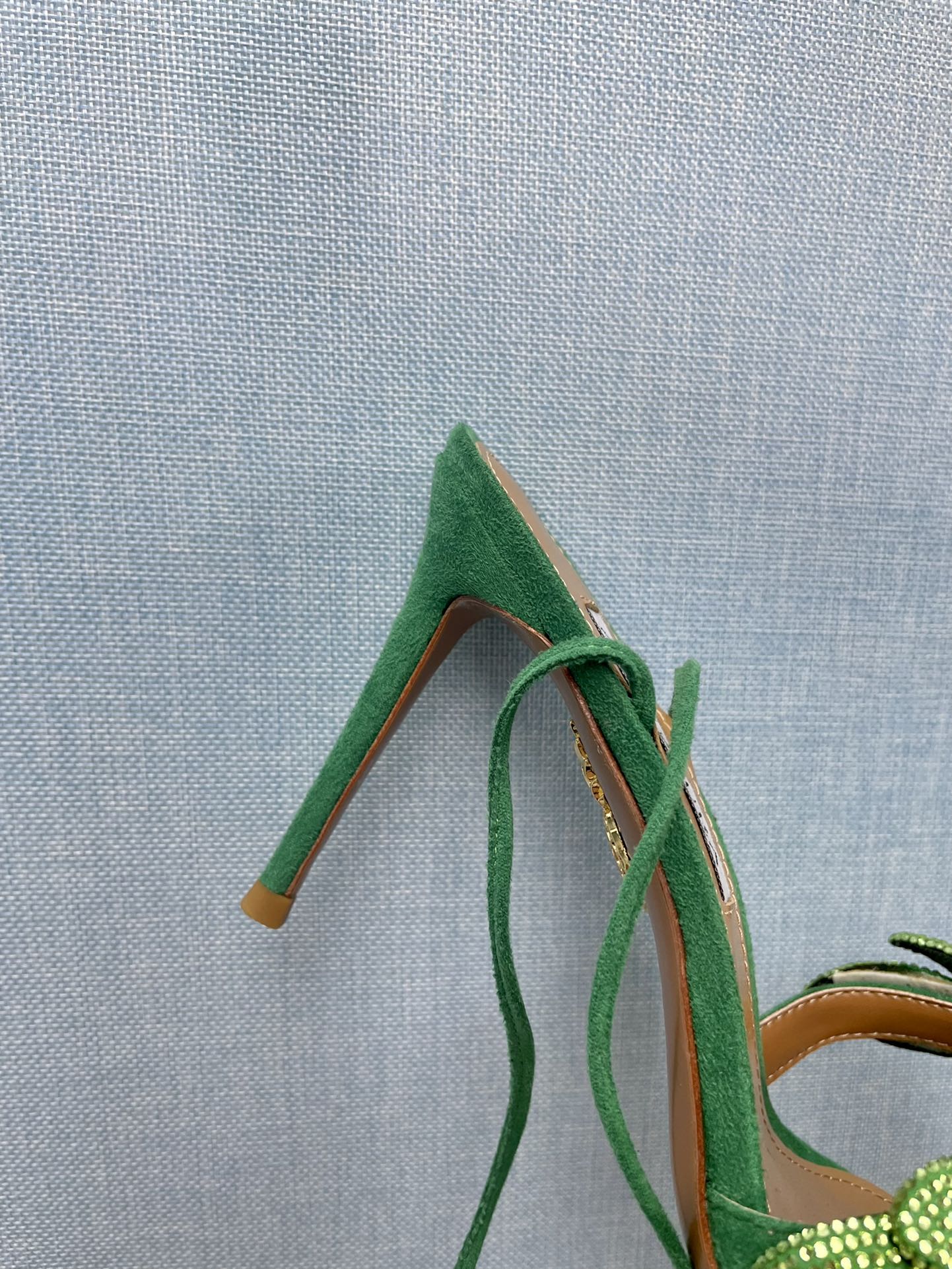 AQUAZZURA