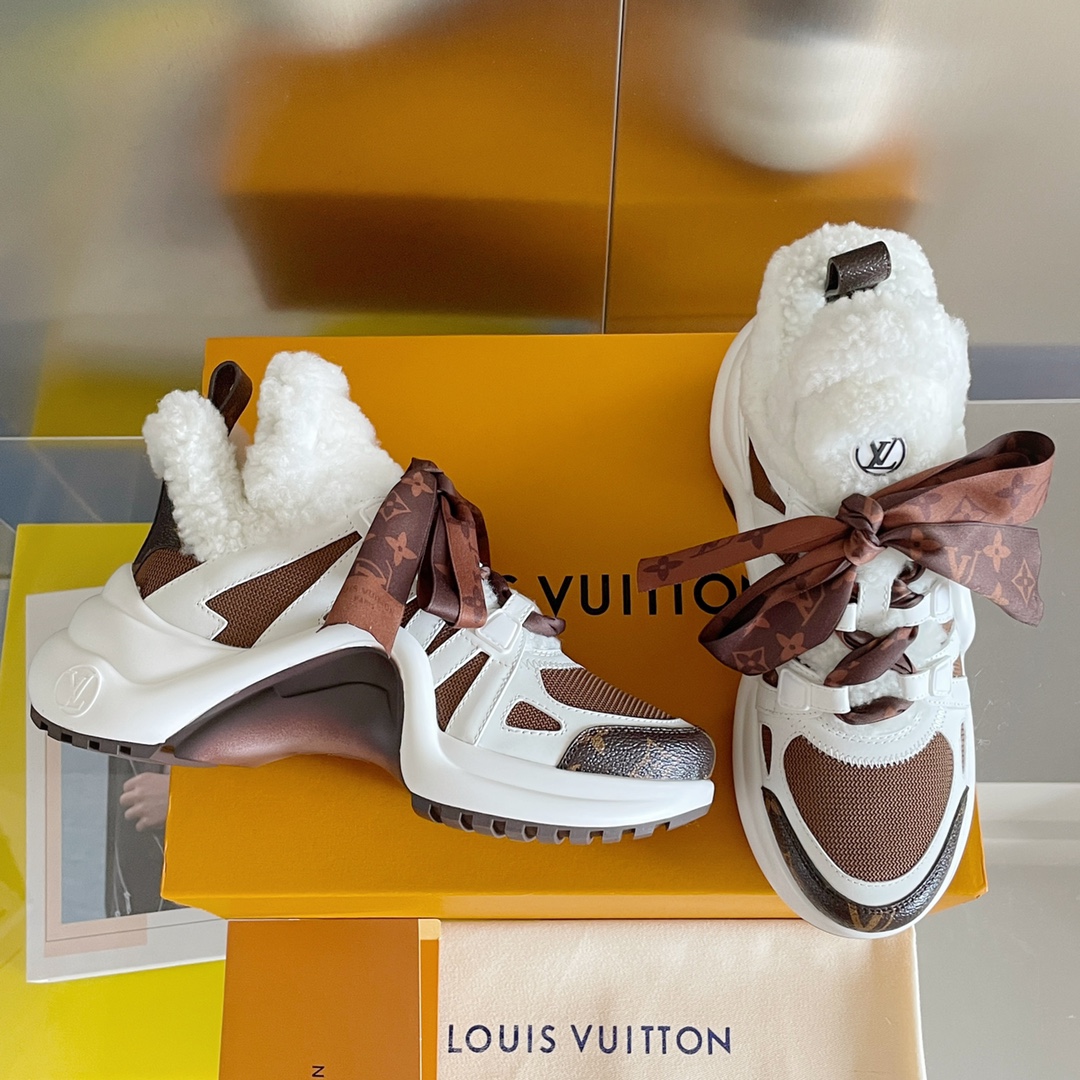 LOUIS VUITTON 루이비통230110397