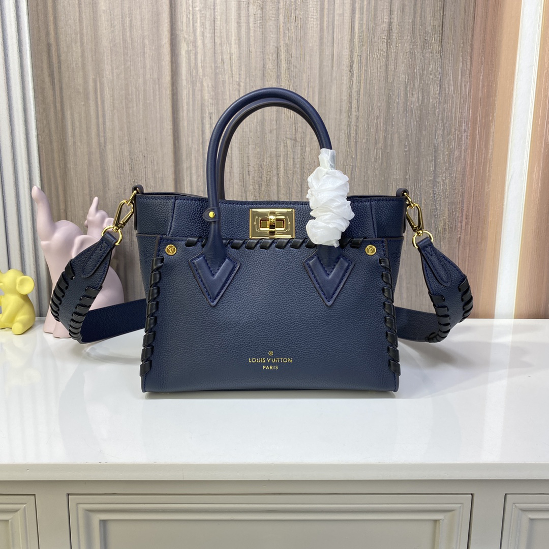 LOUIS VUITTON 루이비통 온 마이 사이드 PM M21585