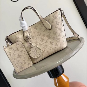 LOUIS VUITTON 루이비통 블라썸 PM M21909