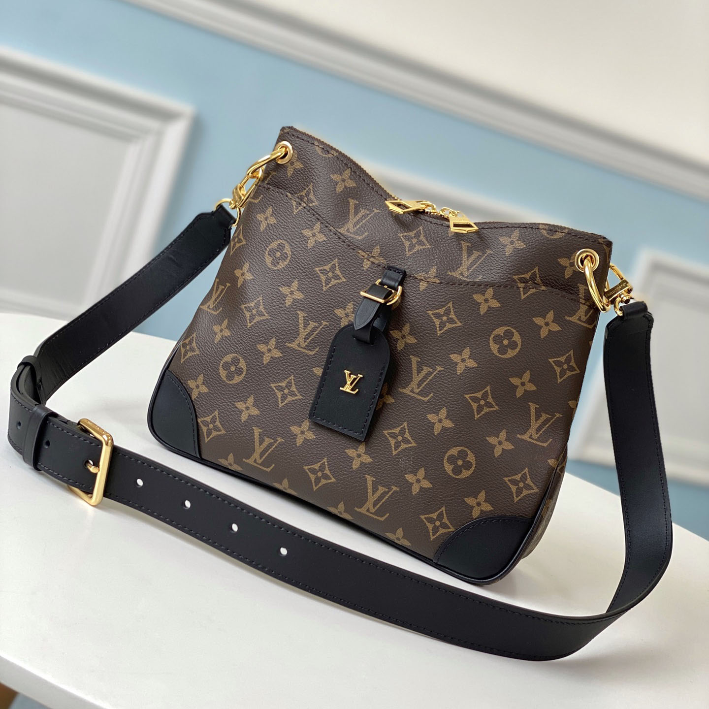 LOUIS VUITTON 루이비통 오데온 PM M45353