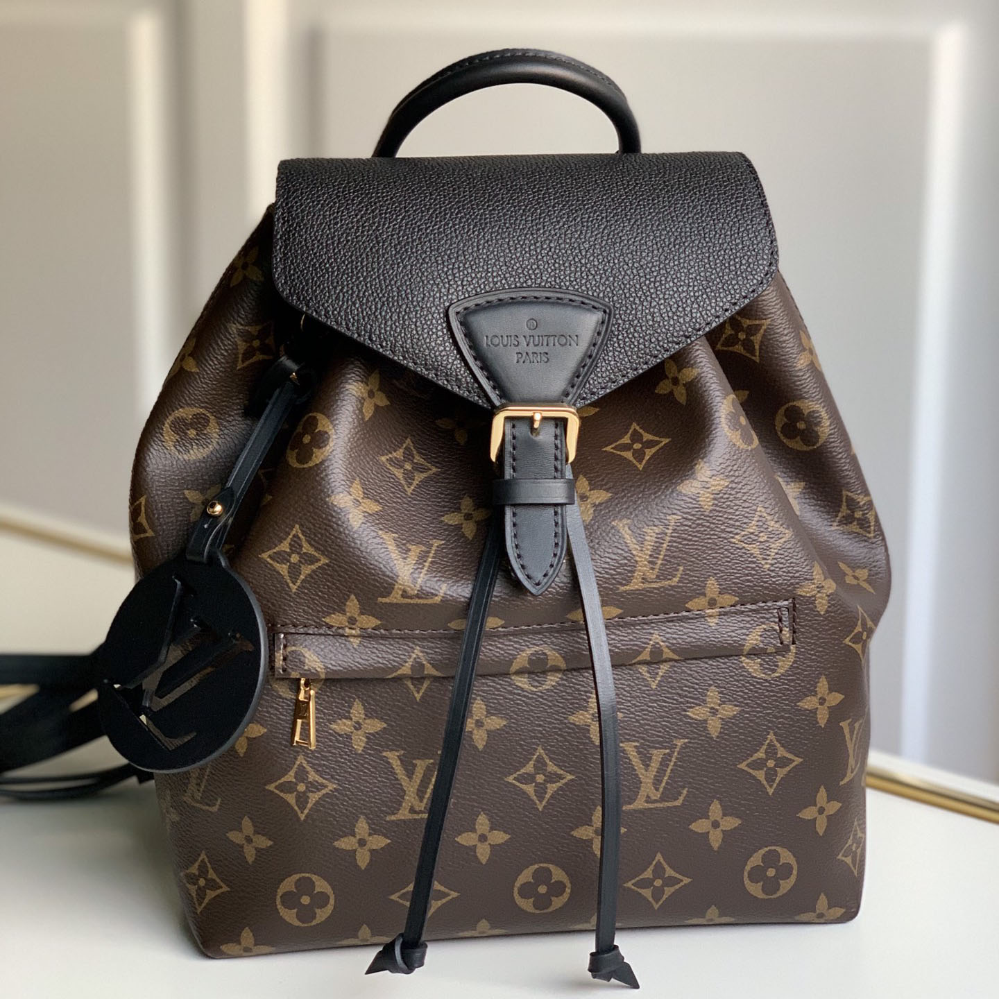 LOUIS VUITTON 루이비통 몽수리 PM M45515