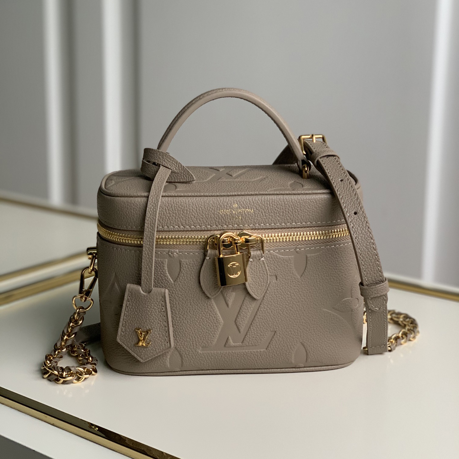 LOUIS VUITTON 루이비통 베니티 PM M45608