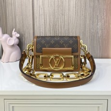 LOUIS VUITTON 루이비통 미니 도핀 락 XL M46537